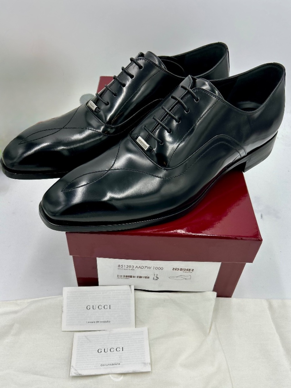 Men’s Gucci Topstitch Leather Lace-Up Oxford Dress Shoes. Size 12 fits 12.5.